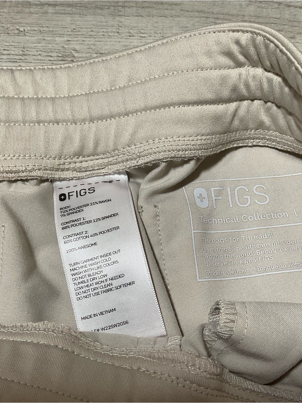 Figs Tan Scrubs Size L and M Set Top Bottom Jogger - Picture 6 of 6